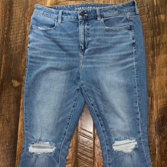 American Eagle Blue Jeans. Size 12, short. - Picture 1 of 4